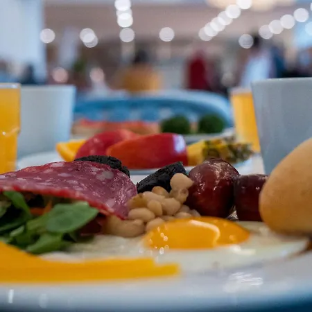 - Don Juan Tossa Hotel *