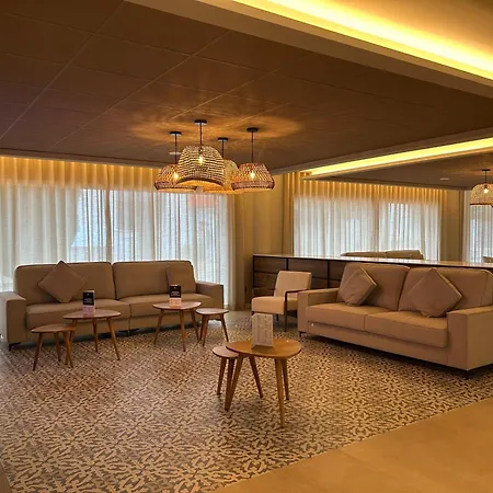 - Don Juan Tossa * Тоса-де-Мар